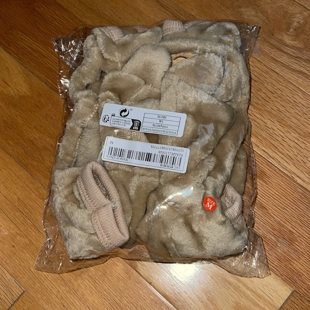 Coral Fleece Thickened Four-Legged Clothes With Bear & Heart Pattern